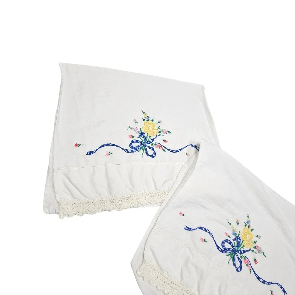 Vintage Hand Embroidered Pillowcases Pair White Yellow Floral Blue Ribbon‎ Lace